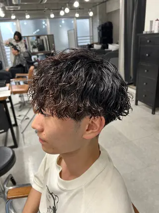 メンズ カズキ🌼曲がる縮毛 ／くせ毛パーマのヘアスタイル