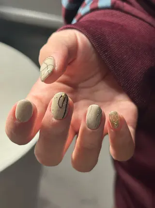 ネイル née高橋 梨菜のネイルデザイン
