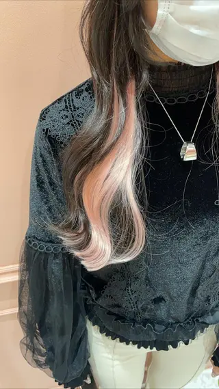 ロング 艶ハイトーン👑♡ NATSUKIのヘアスタイル