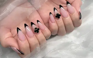 ネイル Roi〈ロワ〉 Minakoのネイルデザイン