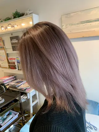 セミロング 渋谷ハイトーン/ デザインカラー阿部のヘアスタイル