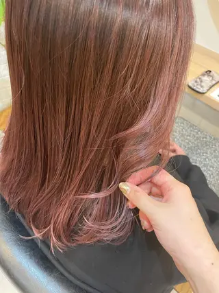 セミロング カラー akane .のヘアスタイル