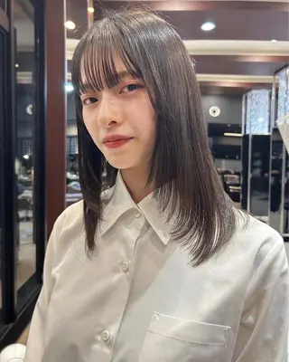 ミディアム 中本 日葵梨のヘアスタイル