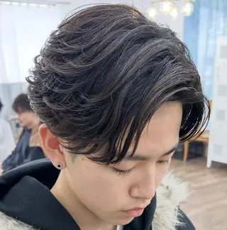 ショート カラー パーマ メンズ メンズ特化✂️ 小枝 優生のヘアスタイル