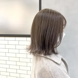 ミディアム 佐々木 優衣のヘアスタイル