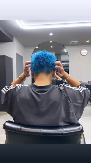 ショート maco 艶感ハイトーン🦋のヘアスタイル