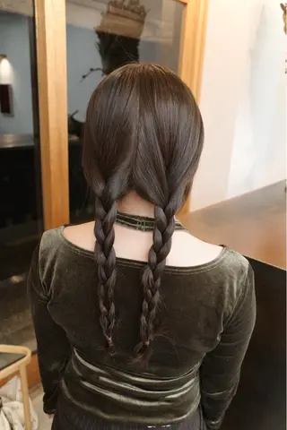 カラー moemi / neu 清澄白河のヘアスタイル