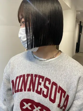 ショート カラー センターパート/ 暖色カラーayuのヘアスタイル