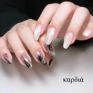 ネイル καρδιά -ｶﾙﾃﾞｨｱ-のネイルデザイン