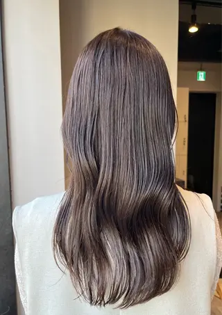 ロング カラー ベージュ/グレージュ 恵比寿/丸山陽平のヘアスタイル