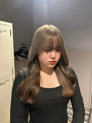 カラー 🥯縮毛/レイヤー/ ベージュヘア🥯のヘアスタイル