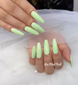 セミロング HANA 長さだしのネイルデザイン