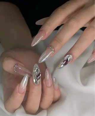 ネイル Hina 池袋 長だしチップ専門店のネイルデザイン