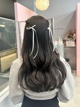 ロング カラー 𝒎𝒐𝒆🩰 名駅/ヘアメ/暖色♡のヘアスタイル