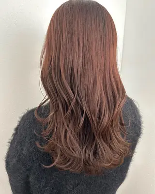 ロング カラー KNOWHOW京都所属・トレンド/顔まわり/ レイヤー/グレージュのヘアスタイル