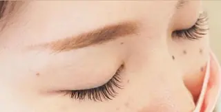 マツエク・マツパ MERRY メリー所属・霞ヶ関南口1分メリー カレンのマツエク・マツパデザイン