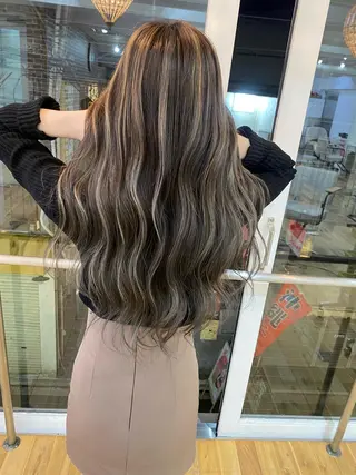 ロング カラー ヘアアレンジ 久米 治仁のヘアスタイル