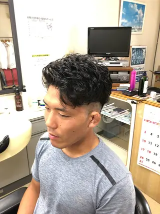 ショート メンズ カットサロン382所属・片桐 航太のヘアスタイル