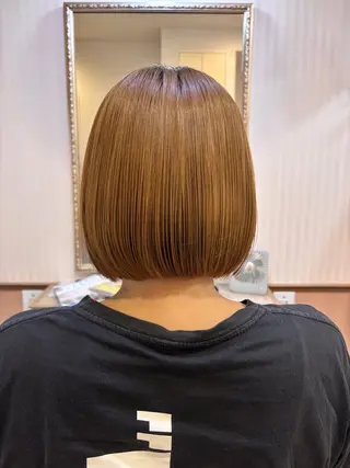 ショート シンセティックヘアデザイン所属・吉井 愛のヘアスタイル