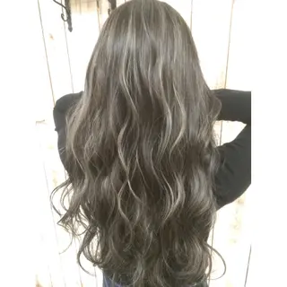 ロング カラー 井上 一平のヘアスタイル