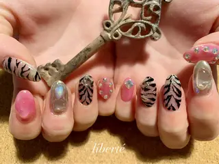 ネイル liberté (リベルテ)のネイルデザイン