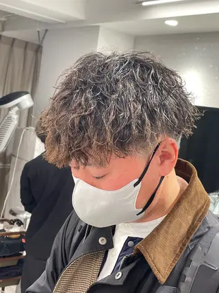 パーマ メンズ メンズスタイリスト✨ 助川龍哉のヘアスタイル