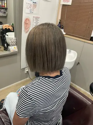 ミディアム カラー Hair room Leaのヘアスタイル
