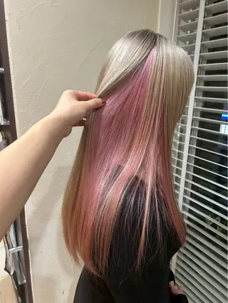 ロング カラー 池田凛/ ハイトーンカラーのヘアスタイル