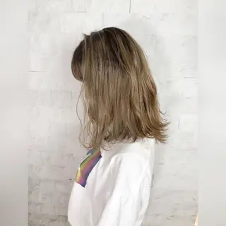 ミディアム 圧倒的美髪ストレート ツダケイタロウのヘアスタイル