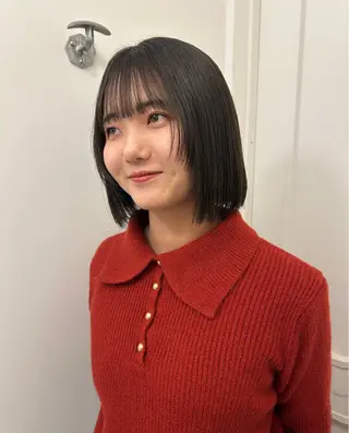 ミディアム カラー 上田 恋菜のヘアスタイル