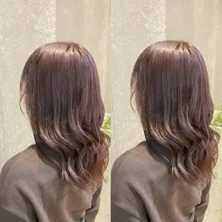 ミディアム カラー schon所属・み うのヘアスタイル