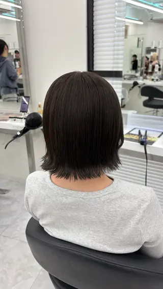 ショート 透明感カラー🍨🪞 ruriha🤍のヘアスタイル