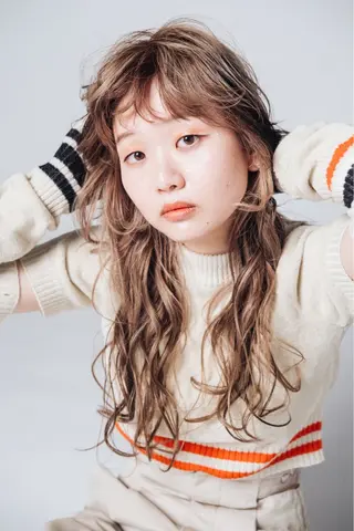 ロング カラー 小笠原 悠斗のヘアスタイル