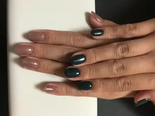 ネイル ECLAT エクラ所属・寺山 千鶴のネイルデザイン