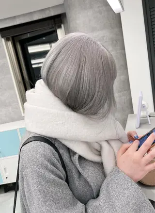 ショート カラー 塩川 和弥のヘアスタイル