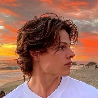 ミディアム パーマ メンズ 江﨑 翔のヘアスタイル