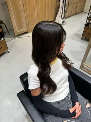 カラー レイヤー/顔周り/透 明感カラー/うる艶のヘアスタイル