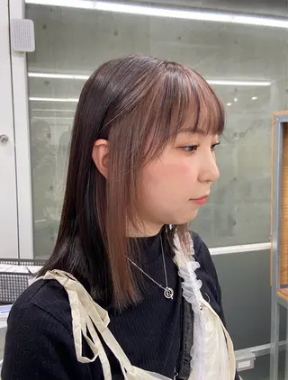 ミディアム カラー Kotoko🖤/海 外/バレイヤージュのヘアスタイル