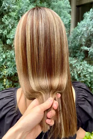 ロング カラー Cure2所属・🌈白いハイライト 🌈 🐶ノザワ🐶のヘアスタイル