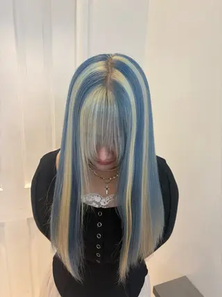 ロング カラー ハイトーン×デザイン 🪽🫧HIKARIのヘアスタイル