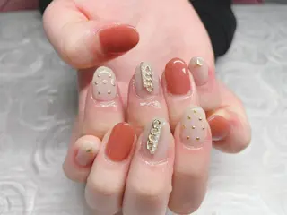 カラー 芦辺 香奈のネイルデザイン