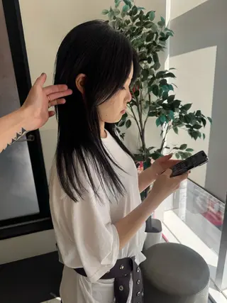 ミディアム カラー SALOWIN所属・ブリーチ✨ ボブ✨レイヤーのヘアスタイル