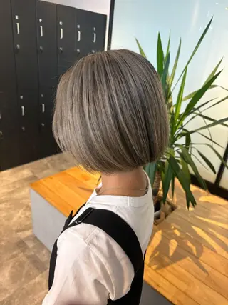 ミディアム 🧋ミルクティーカラ ー🧋特化小林拓登のヘアスタイル