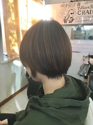 ショート カラー CRADLE Takeuchiのヘアスタイル