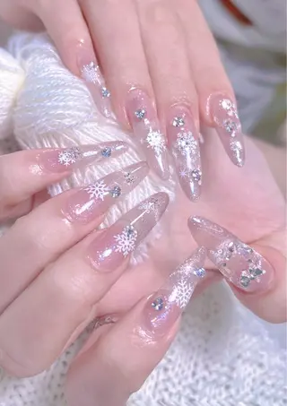 ネイル Shis_🦄shi 韓国風キラキラネイルのネイルデザイン