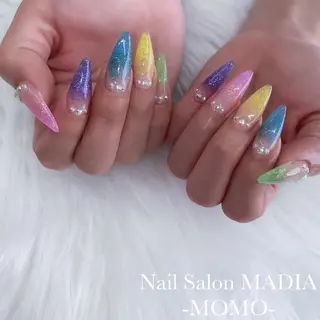 ネイル MADIA所属・momo .のネイルデザイン