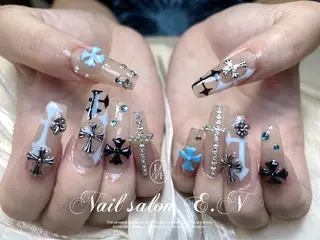 ネイル E.N🦋 長さ出し/持ち込みのネイルデザイン