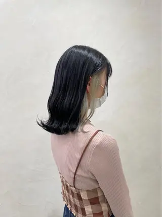 カラー 尾形 日和のヘアスタイル