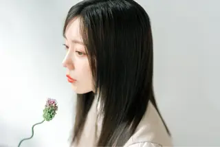 ロング カラー 髙井 麻帆のヘアスタイル