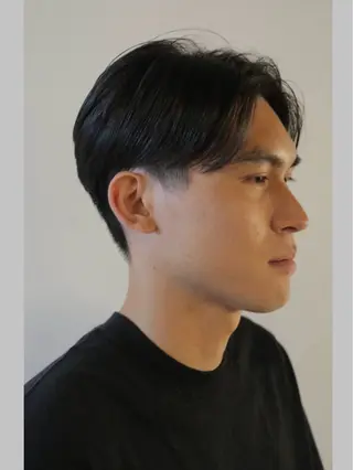 ショート ウシロダ メグミのヘアスタイル